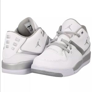 Jordan flight 23 metallic silver!